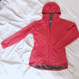 Icebreaker GT breathable windbreaker with hood, merino blend lining